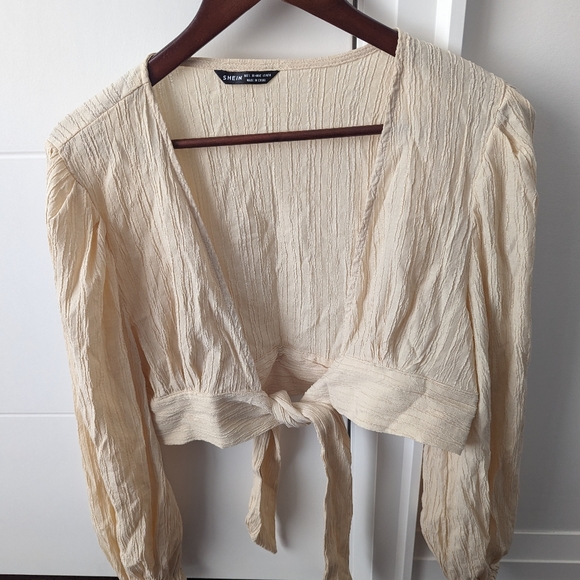 Shein tie up long sleeve - Picture 2 of 4